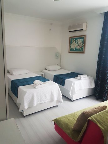 Imagen de la habitación del Teos Hotel. Foto 14