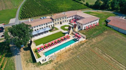 Imagen general del Teritoria - H&ocirc;tel Ch&acirc;teau Fage - Saint-&Eacute;milion. Foto 8