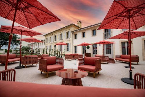 Imagen de los exteriores del Teritoria - H&ocirc;tel Ch&acirc;teau Fage - Saint-&Eacute;milion. Foto 16