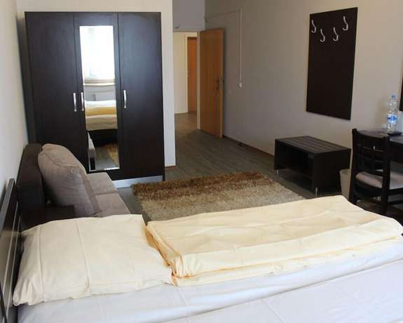 Imagen de la habitación del Terminal Hotel One. Foto 13