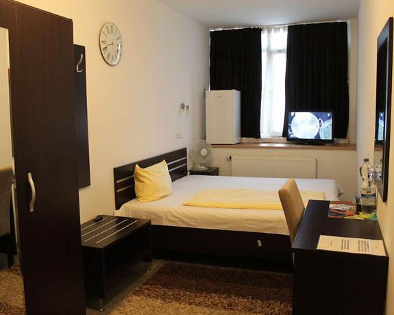 Imagen de la habitación del Terminal Hotel One. Foto 15
