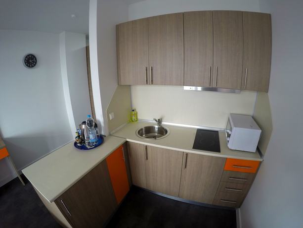 Imagen de la habitación del Terminal Hotel One. Foto 17