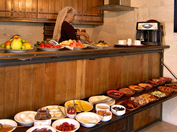 Imagen del bar/restaurante del Terra Cave Hotel. Foto 5