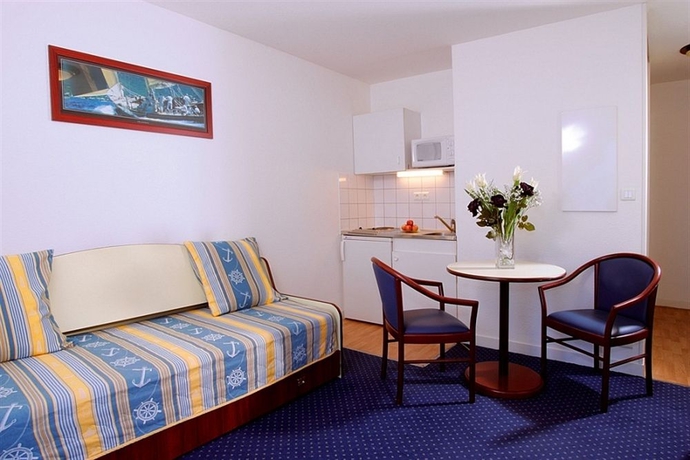 Imagen de los interiores del Terres De France - Appart-hotel - Brest. Foto 16