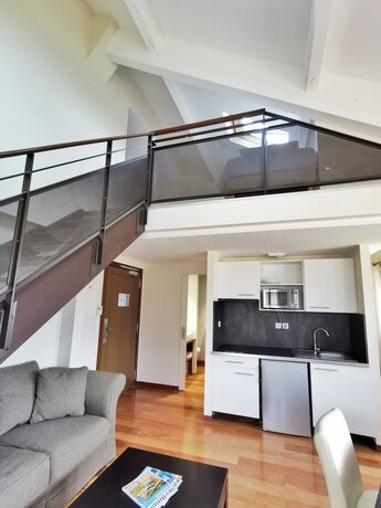 Imagen de la habitación del Terres de France - Le Domaine du Palais. Foto 18