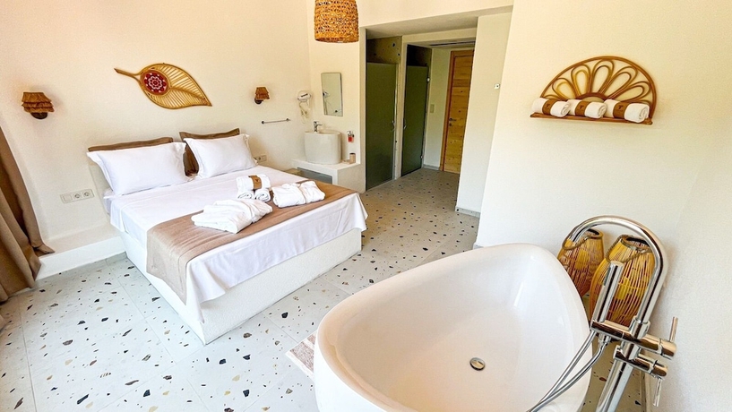 Imagen de la habitación del Thanos Hotel. Foto 11