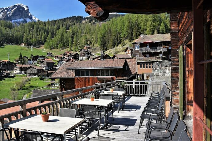 Imagen general del The Alpina Lodge. Foto 10