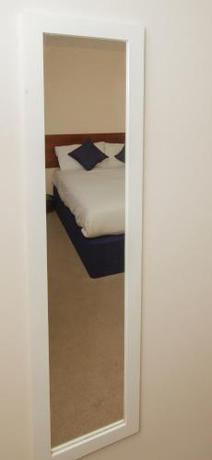 Imagen de la habitación del The Angel Hotel. Foto 9