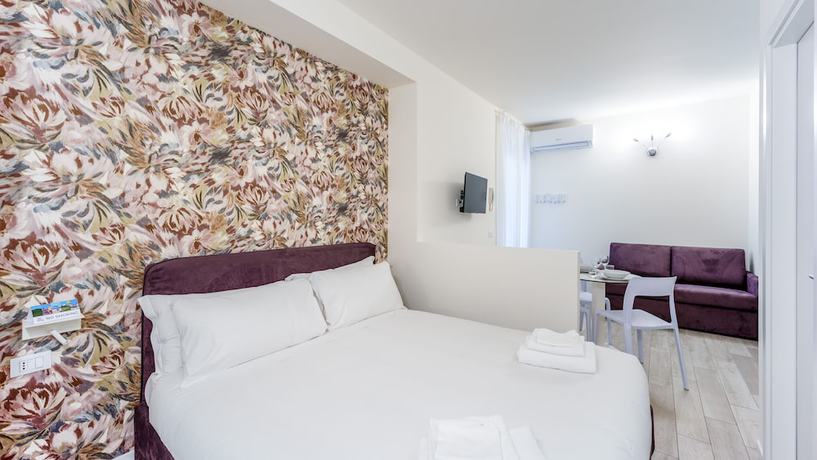 Imagen de la habitación del The B Village Business. Foto 15