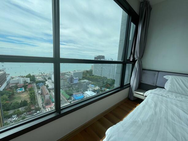 Imagen general del The Base Central Pattaya. Foto 19