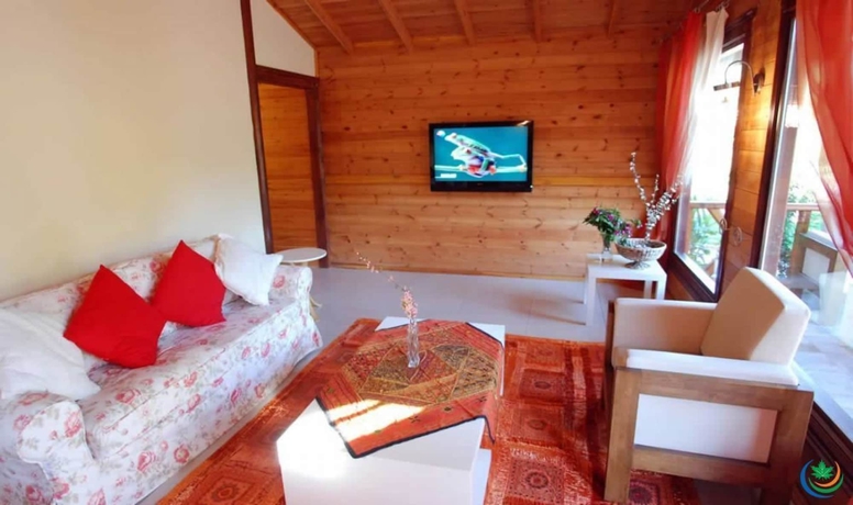 Imagen de los interiores del The Bay Beach Club. Foto 17