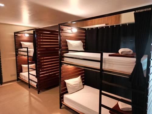 Imagen de la habitación del The Beachfront Hostel. Foto 16