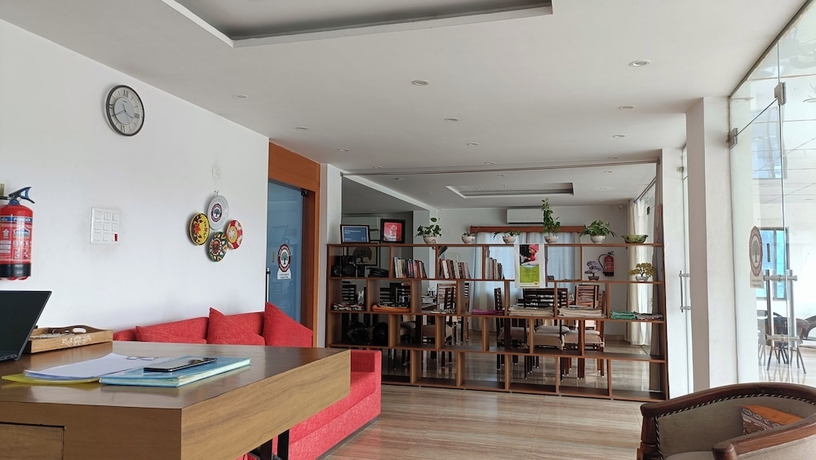 Imagen de los interiores del The Bodhgaya Hotel School. Foto 14
