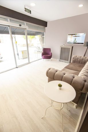 Imagen de los interiores del The Breeze Hotel. Foto 20