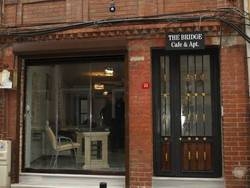 Imagen general del The Bridge Hotel. Foto 2