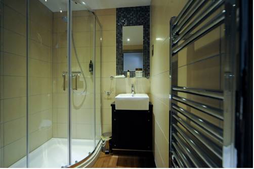 Imagen de la habitación del The Bull Hotel. Foto 5