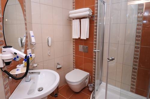 Imagen de la habitación del The City Port Hotel. Foto 39