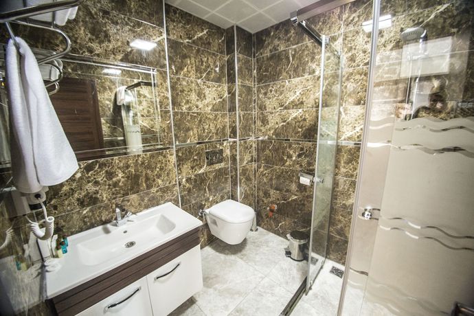Imagen de la habitación del The Corner Hotel, Sincan. Foto 8