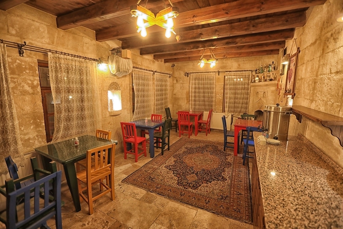 Imagen del bar/restaurante del The Dorm Cave By Travellers. Foto 2