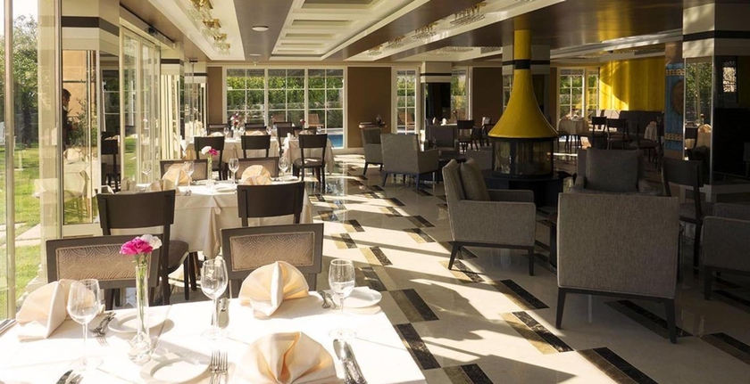 Imagen del bar/restaurante del The Escape Hotel. Foto 8