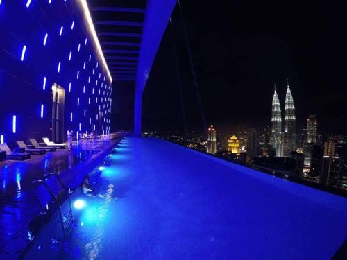Imagen general del The Face Suites By Infinity Pool. Foto 10