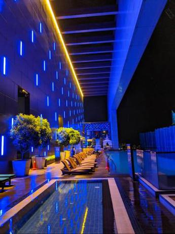 Imagen general del The Face Suites By Infinity Pool. Foto 14