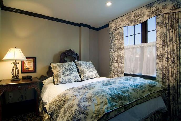 Imagen de la habitación del The French Quarters. Foto 4