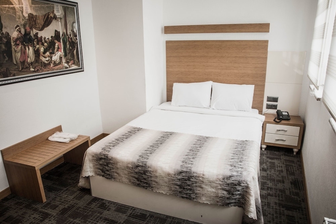 Imagen de la habitación del The Garden Otel. Foto 2