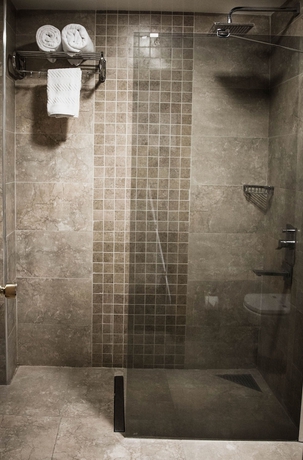 Imagen de la habitación del The Garden Otel. Foto 5