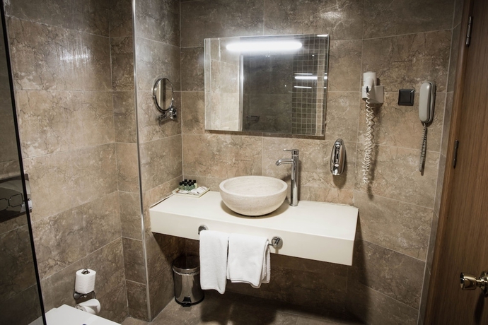 Imagen de la habitación del The Garden Otel. Foto 14