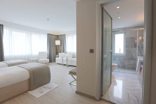 Imagen de la habitación del The Gate 30 Suites. Foto 3