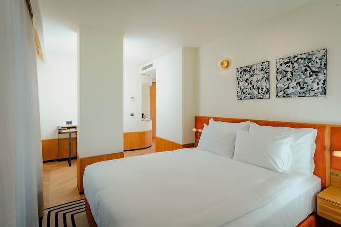 Imagen de la habitación del The Gift Hotel. Foto 6