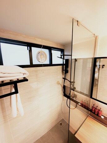 Imagen general del The Gold Living Life. Foto 2