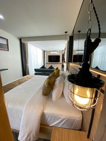 Imagen general del The Gold Living Life. Foto 11