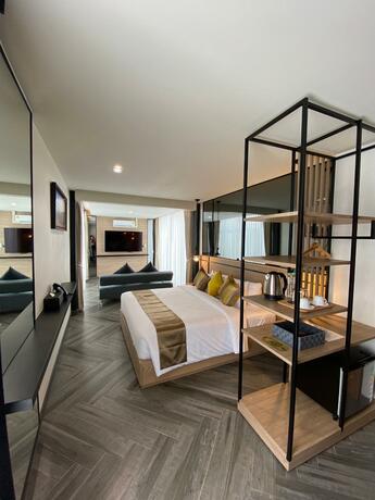 Imagen general del The Gold Living Life. Foto 36