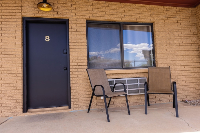 Imagen de los interiores del The Golden Spur. Foto 16