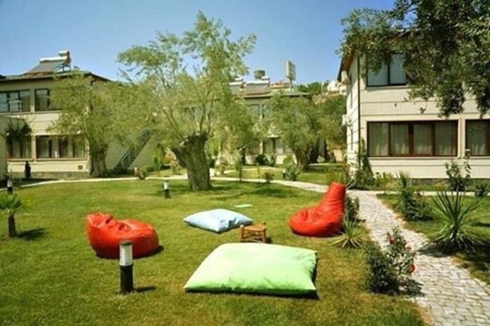 Imagen de los exteriores del The Green Beach Resort Hotel. Foto 11