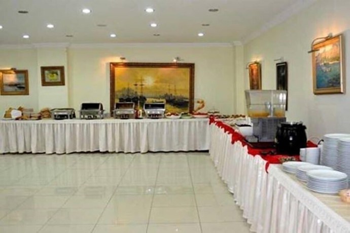 Imagen del bar/restaurante del The Green Beach Resort Hotel. Foto 6