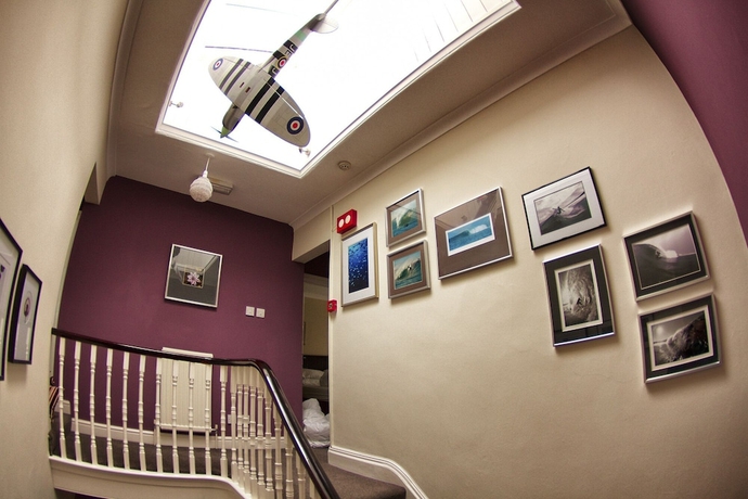 Imagen de los interiores del The Helaina. Foto 17