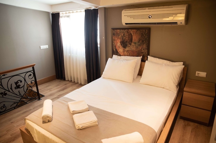 Imagen de la habitación del The Hera Suit Hotels. Foto 5