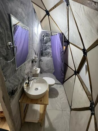 Imagen de la habitación del The Hill Glamping. Foto 13