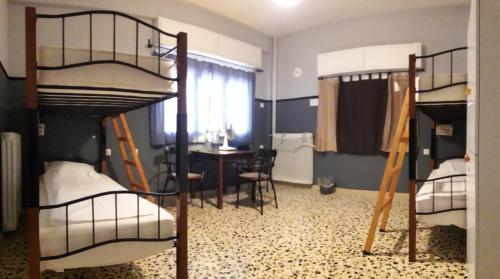 Imagen de la habitación del The Holy Rock - Hostel at meteora. Foto 9