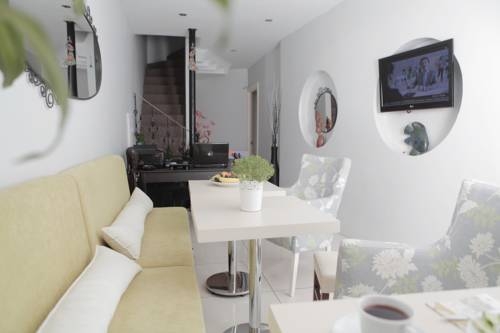 Imagen general del The House Next To. Foto 24
