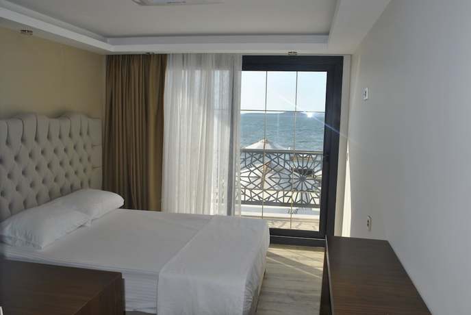 Imagen de la habitación del The Klazomenai Marine Hotel. Foto 8