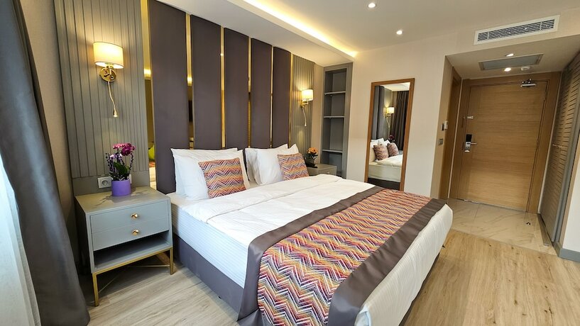 Imagen de la habitación del The K&uuml;ls&uuml;mz Hotel. Foto 20