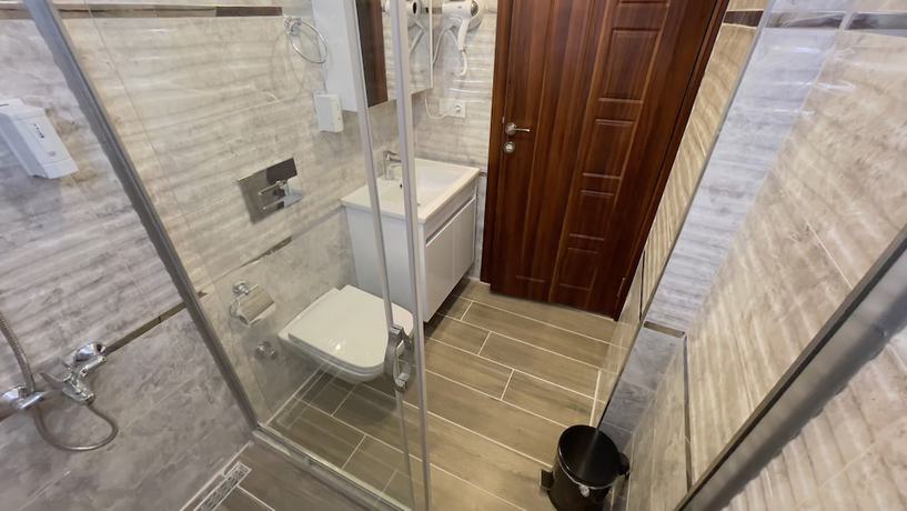 Imagen de la habitación del The Lavington Hotel. Foto 9