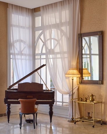 Imagen de los interiores del The Levantine. Foto 15