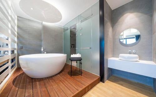 Imagen de la habitación del The Line Hotel. Foto 17