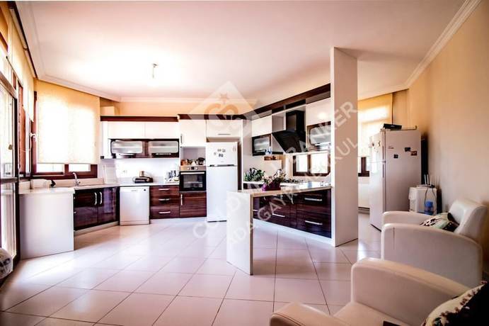 Imagen de los interiores del The Lion\'s Den Kusadasi. Foto 8