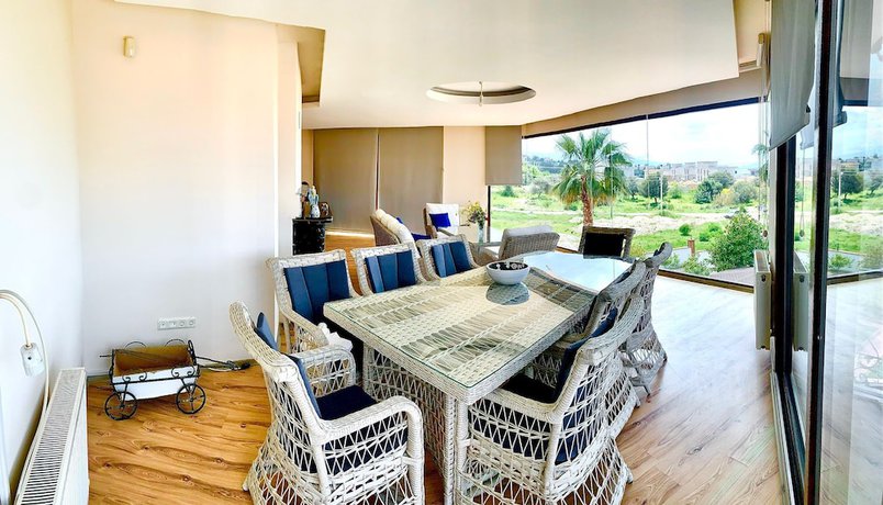Imagen de los interiores del The Lion\'s Den Kusadasi. Foto 14
